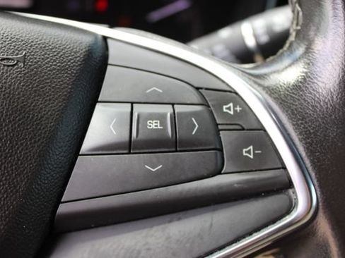 Used 2019 Cadillac XT5 FWD image 21