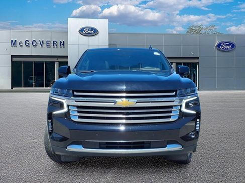 Used 2024 Chevrolet Tahoe High Country AWD/4WD image 3