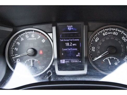 Used 2019 Toyota Tacoma TRD Sport w/ Technology Package image 15