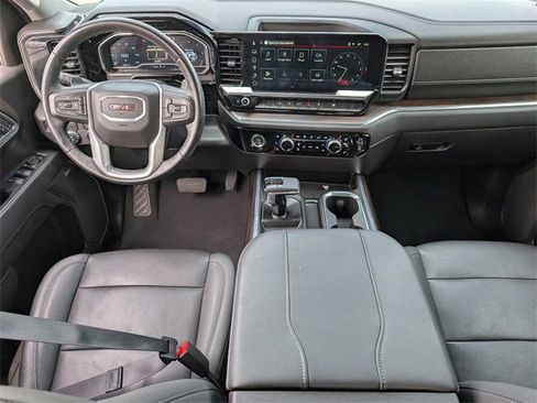 Certified 2023 GMC Sierra 1500 SLT image 9