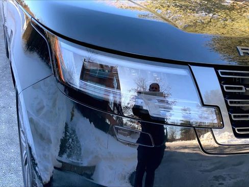 Used 2023 Land Rover Range Rover Autobiography image 26