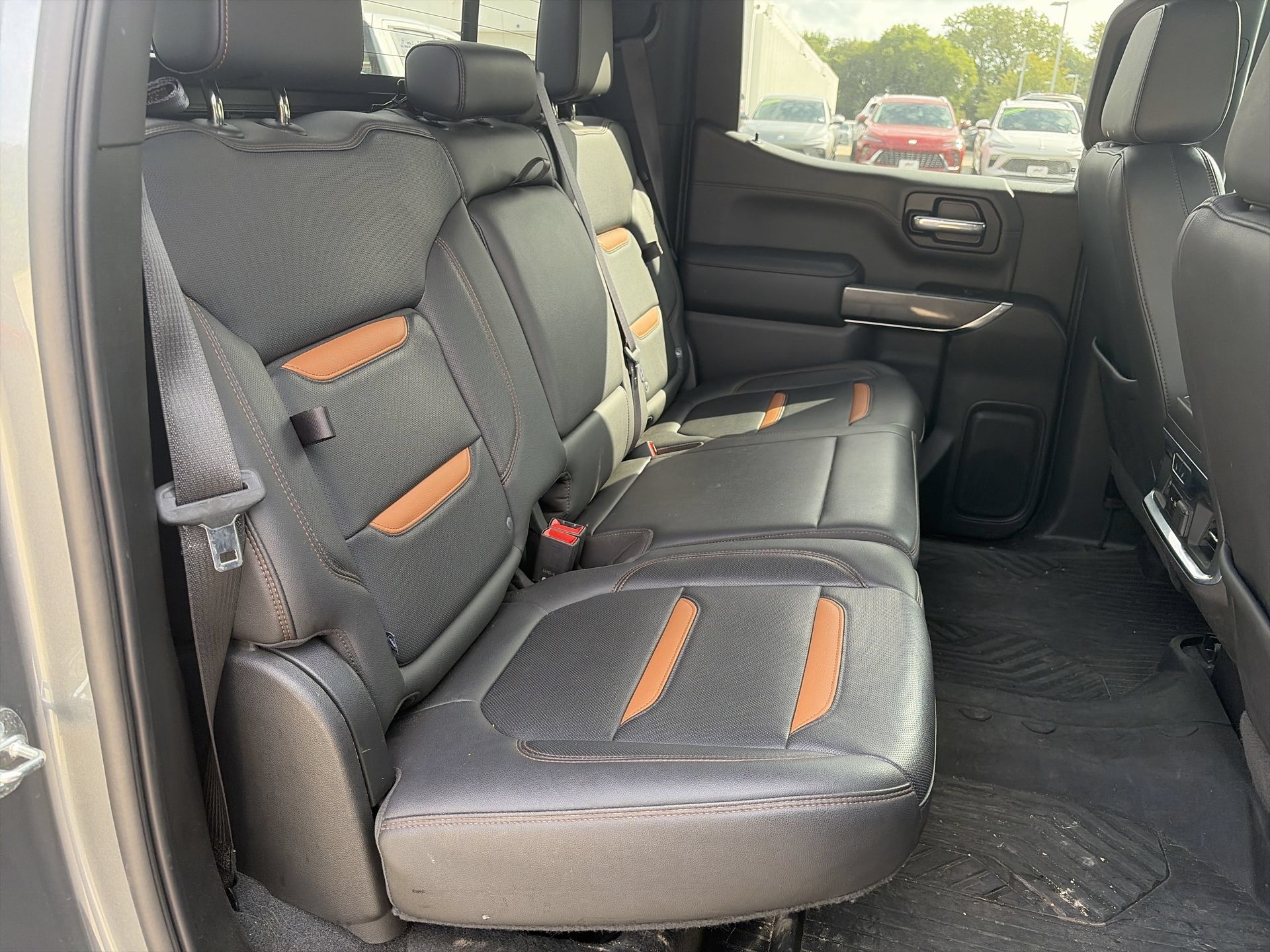 Used 2020 GMC Sierra 1500 AT4 w/ Off-Road Performance Package AWD/4WD image 29