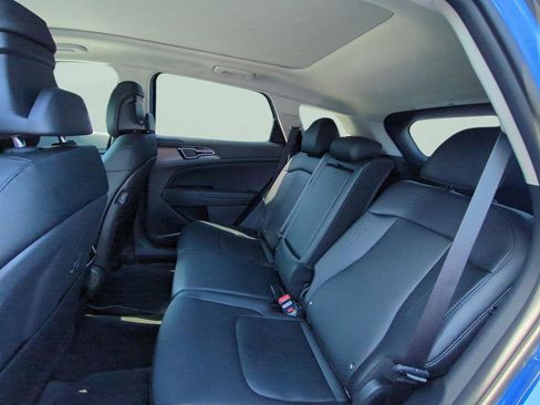 New 2026 Kia Sportage SX image 10