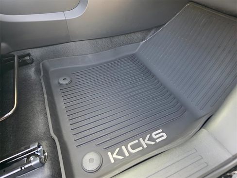 New 2026 Nissan Kicks SR w/ Cold Weather Package image 13