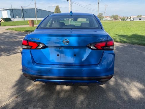 Used 2021 Nissan Versa SV FWD image 6