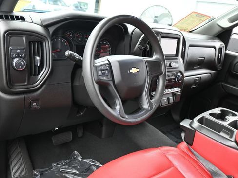 Used 2022 Chevrolet Silverado 1500 Custom RWD image 13