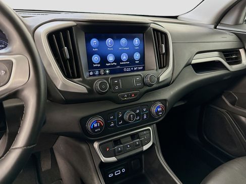 Used 2024 GMC Terrain SLT image 26