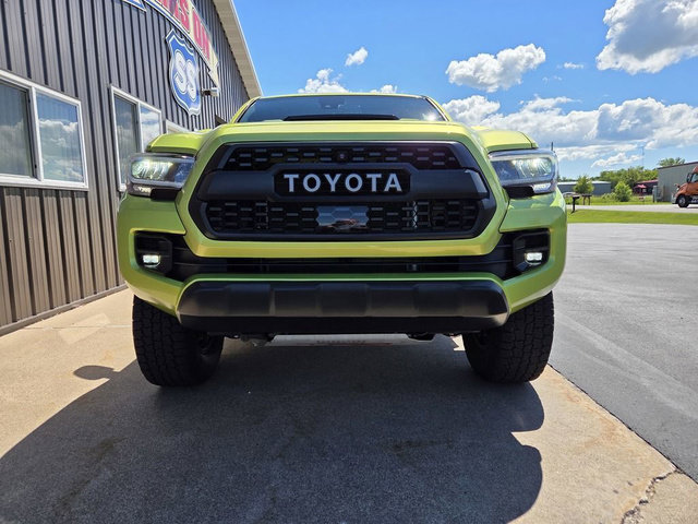 Used 2022 Toyota Tacoma TRD Pro AWD/4WD image 7
