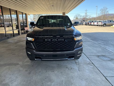 New 2026 RAM 1500 4x4 Crew Cab image 2