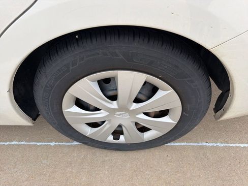 Used 2013 Subaru Impreza 2.0i image 7