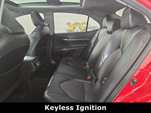 Used 2021 Toyota Camry XSE image 13