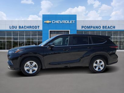 Used 2024 Toyota Highlander LE