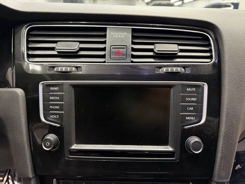 Used 2016 Volkswagen GTI S image 38