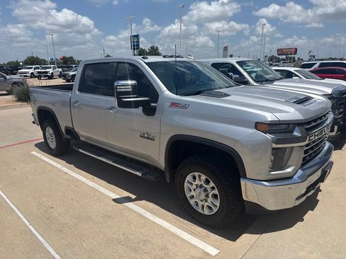 Used 2020 Chevrolet Silverado 2500 LTZ w/ LTZ Texas Edition AWD/4WD image 4