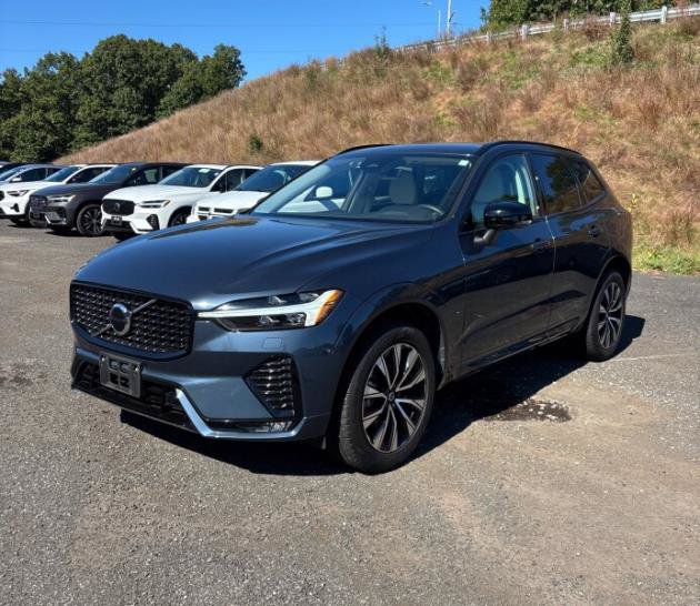 Used 2024 Volvo XC60 B5 Core w/ Protection Package Premier AWD/4WD image 1