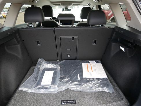 New 2026 Volkswagen Taos SE AWD/4WD image 6