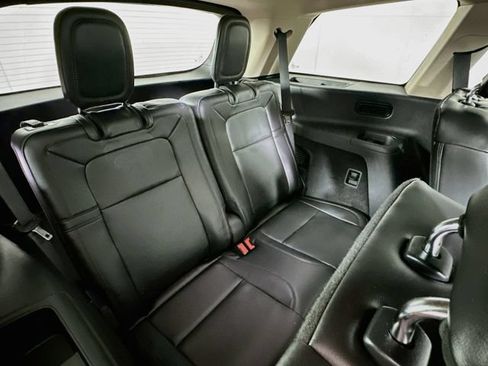 Used 2023 Lincoln Aviator Reserve w/ Equipment Group 201A AWD/4WD image 35