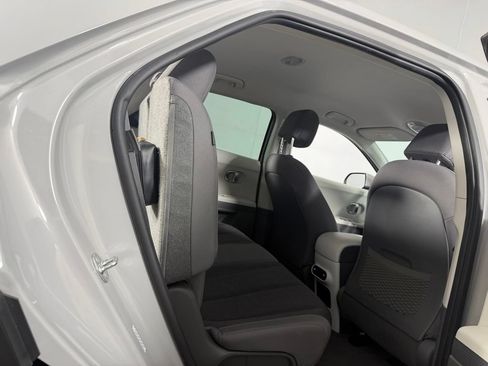 Used 2024 Hyundai Ioniq 5 SEL RWD image 28