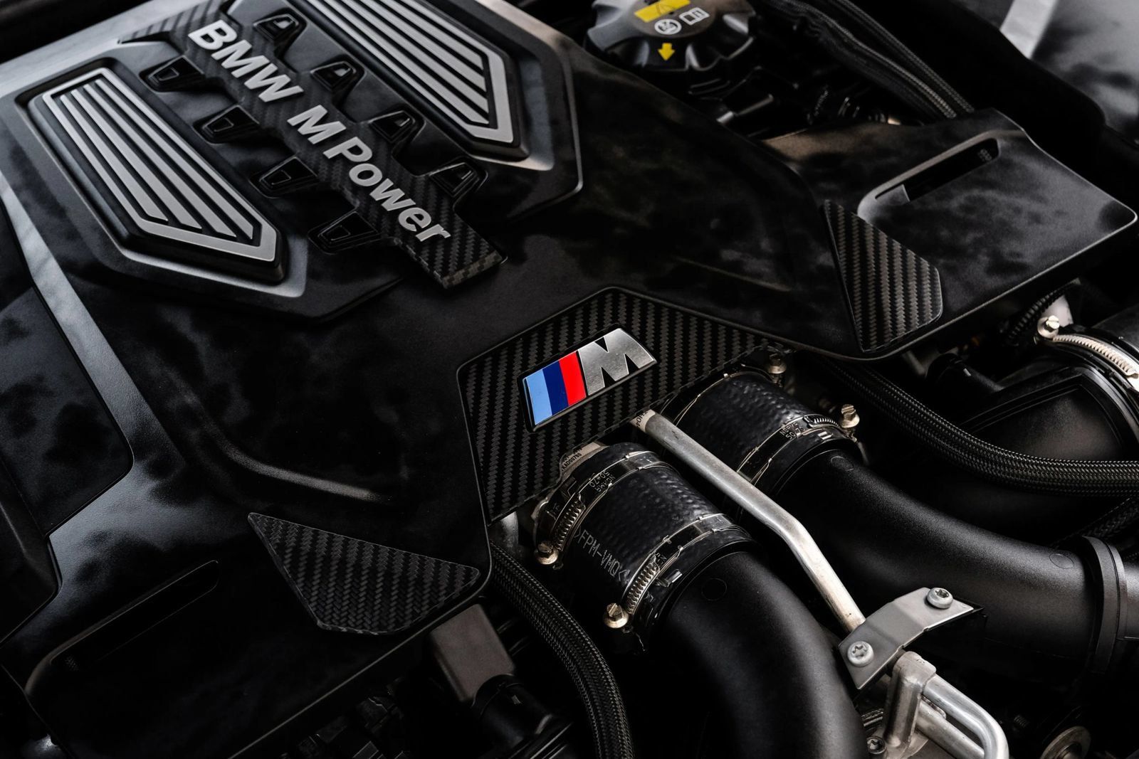 Used 2022 BMW M8 Competition w/ M Carbon Exterior Package AWD/4WD image 57