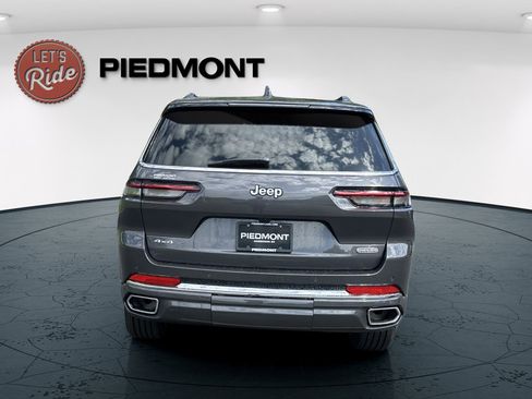New 2025 Jeep Grand Cherokee L Overland w/ Trailer Tow Package AWD/4WD image 7