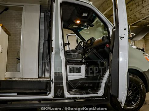 Used 2020 Mercedes-Benz Sprinter 2500 image 72