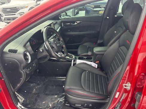 Used 2023 Kia Forte GT w/ GT2 Package image 11