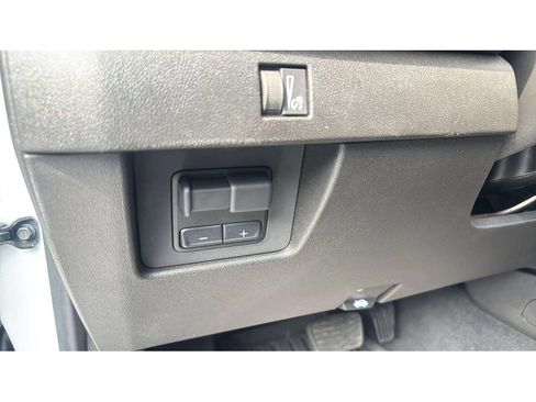 Used 2025 Chevrolet Colorado LT w/ LT Convenience Package AWD/4WD image 19