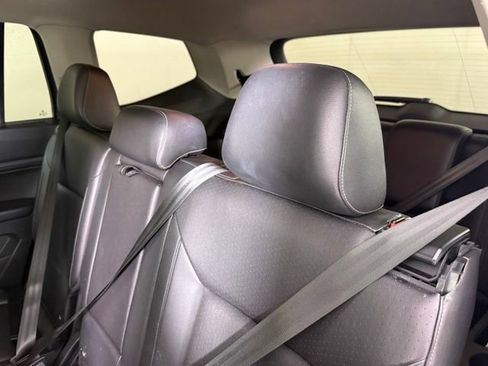 Used 2018 Volkswagen Atlas SEL AWD/4WD image 23