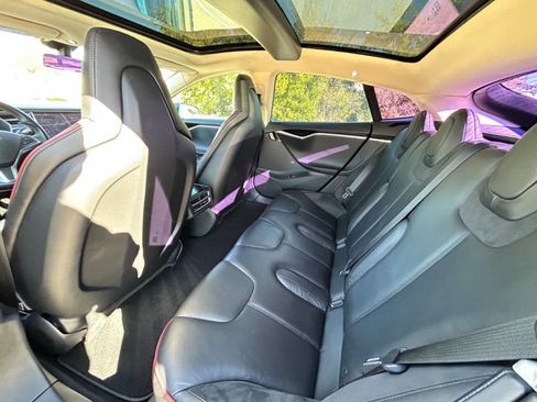 Used 2014 Tesla Model S 85 image 13