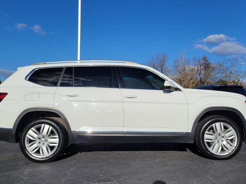 Used 2019 Volkswagen Atlas SEL Premium image 3
