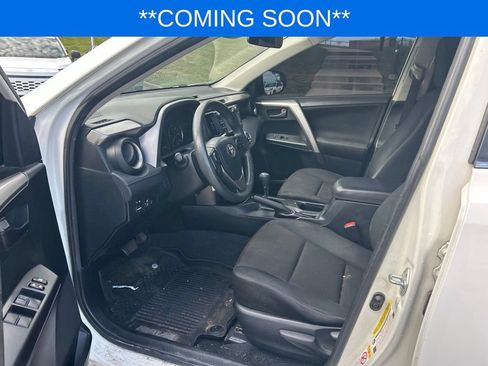 Used 2017 Toyota RAV4 LE FWD image 12