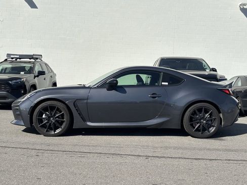 Certified 2025 Toyota GR86 Premium image 2