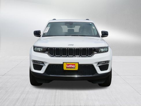 Used 2023 Jeep Grand Cherokee Limited AWD/4WD image 2