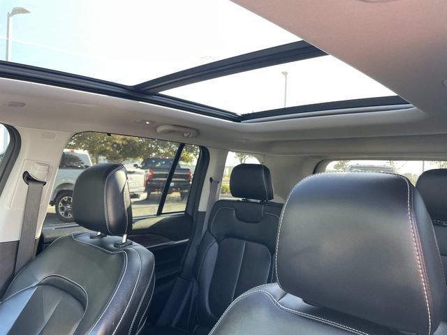 Used 2023 Jeep Grand Cherokee 4WD 4xe w/ Luxury Tech Group II image 22