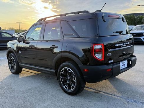 Certified 2025 Ford Bronco Sport Outer Banks w/ Outer Banks Tech Package+ AWD/4WD image 10