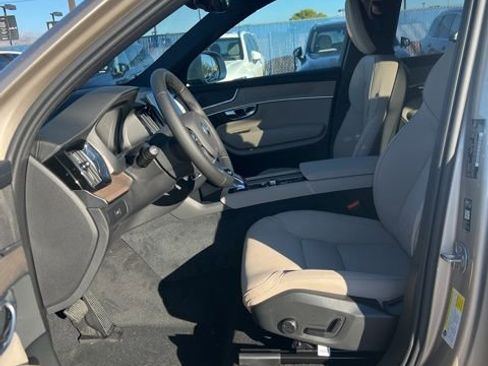 New 2026 Volvo XC90 B6 Plus image 22