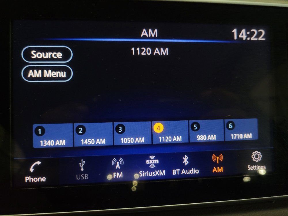 Used 2021 Nissan Versa SV FWD image 25
