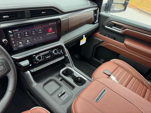 New 2026 GMC Sierra 2500 Denali Ultimate image 31