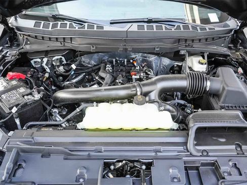 New 2025 Ford F150 Platinum w/ FX4 Off-Road Package image 26