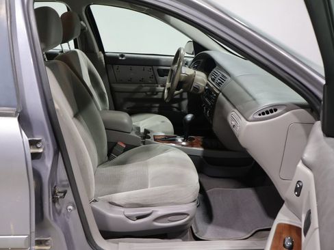Used 2006 Ford Taurus SEL FWD image 22