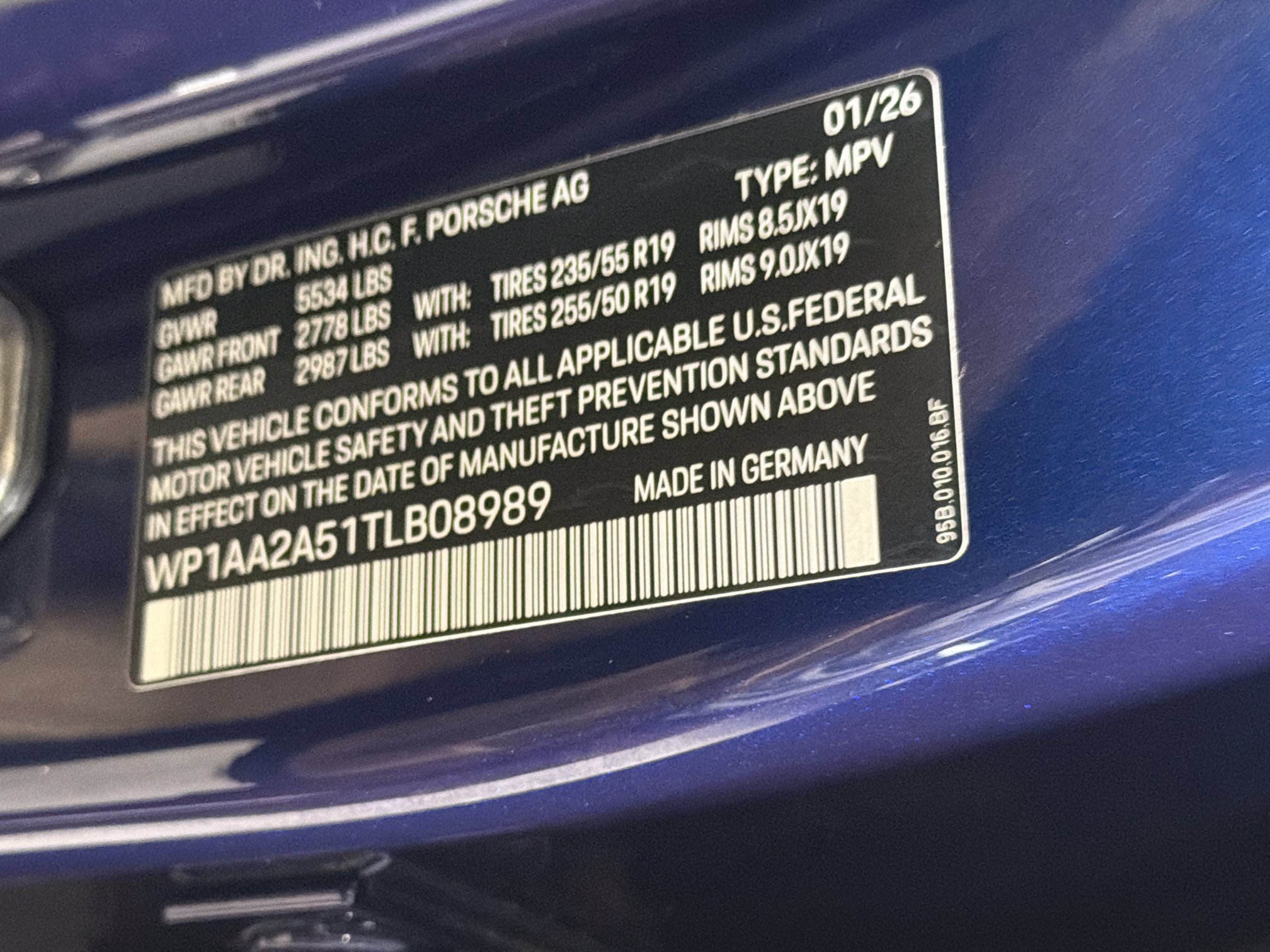 Certified 2026 Porsche Macan AWD/4WD image 42