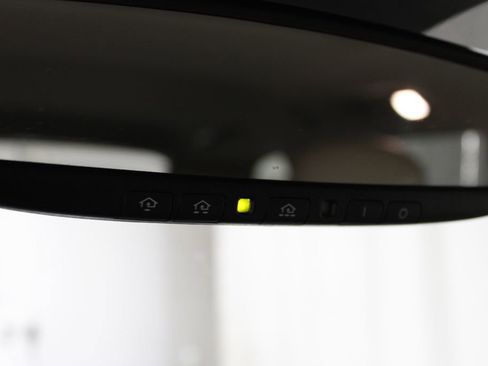 Used 2024 Nissan Armada SL w/ Captain's Chairs Package image 55