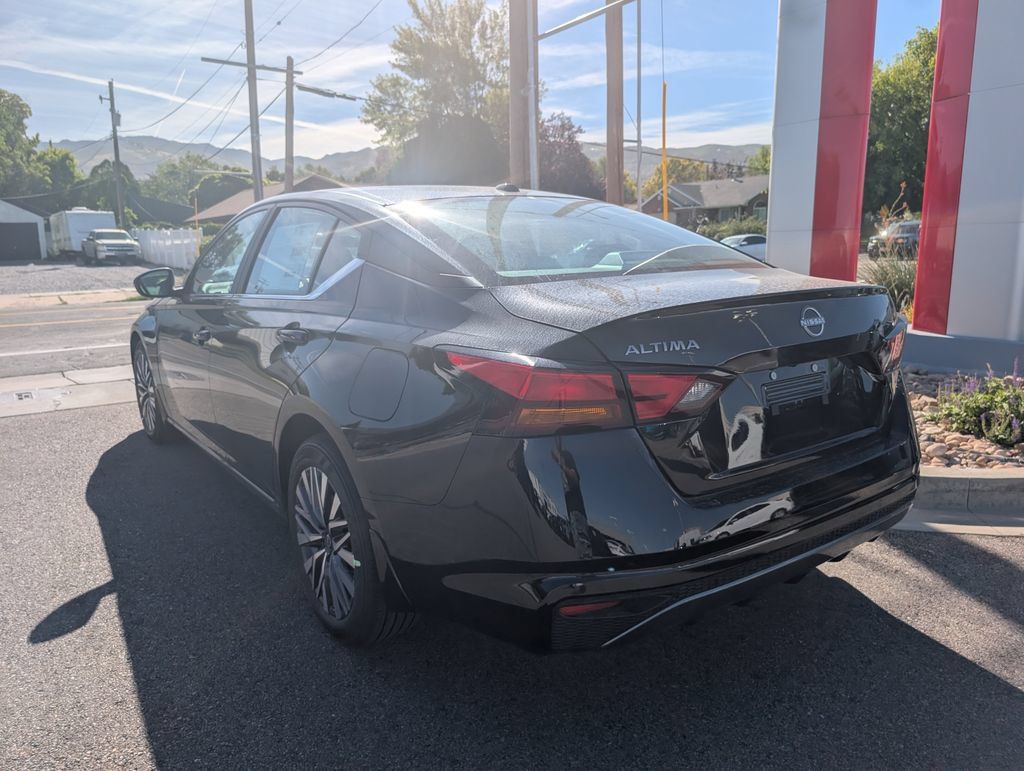 New 2026 Nissan Altima 2.5 SV FWD image 6