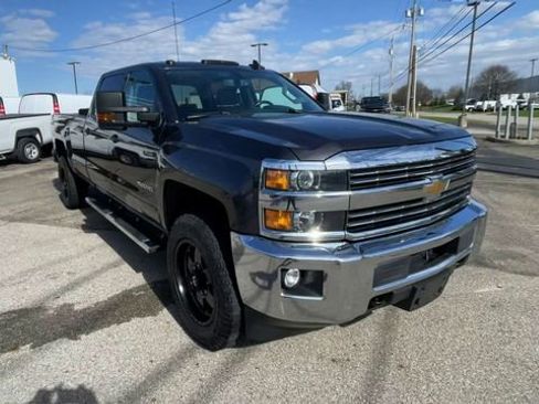 Used 2016 Chevrolet Silverado 2500 LT w/ LT Convenience Package image 4