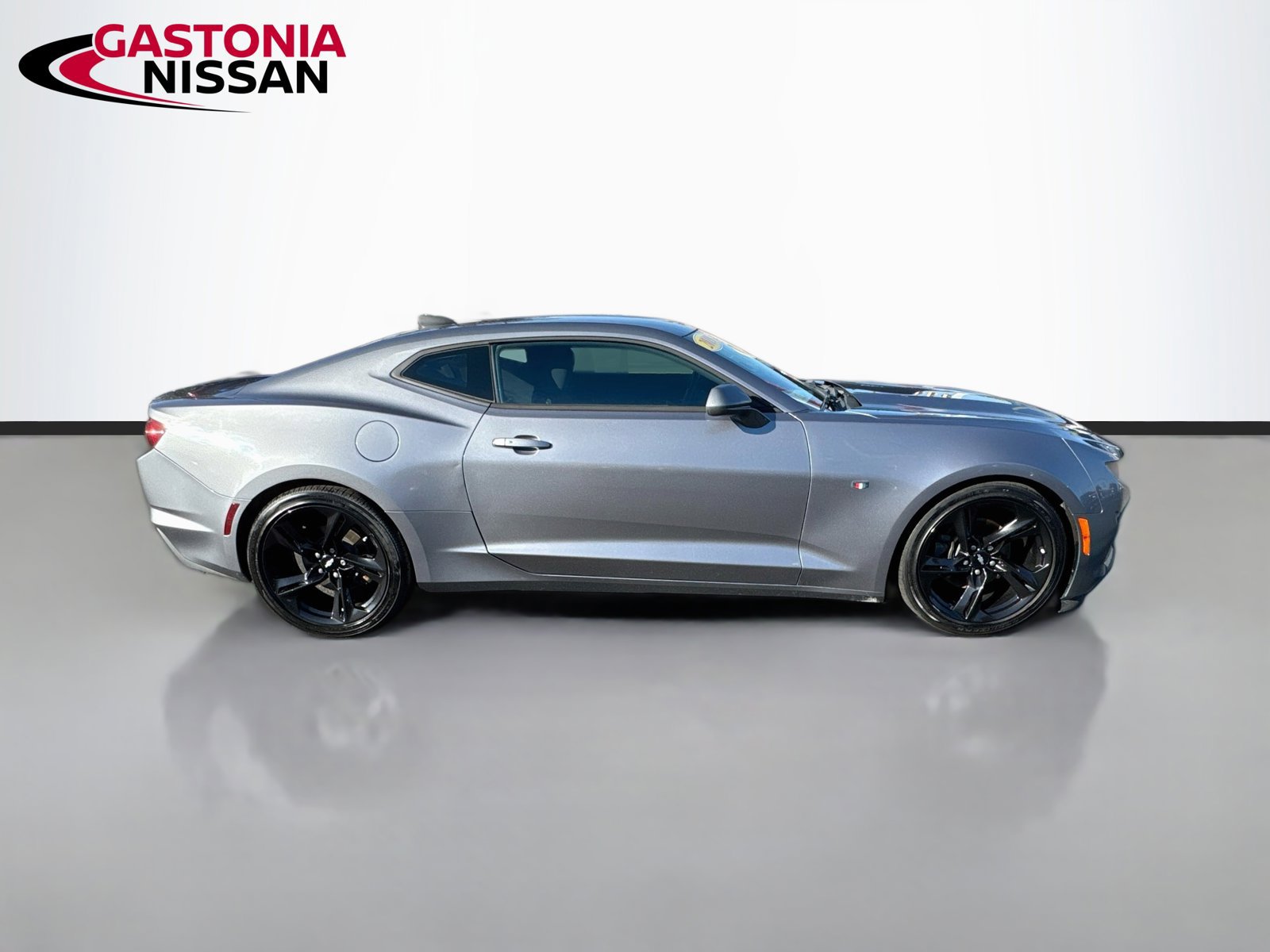 Used 2019 Chevrolet Camaro LT RWD image 10