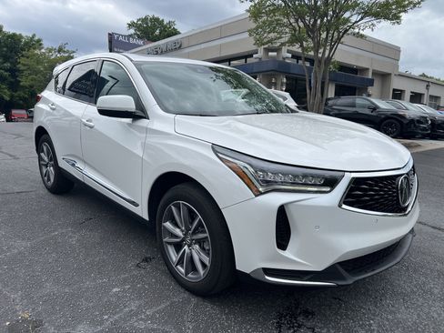 Used 2023 Acura RDX FWD w/ Technology Package image 7