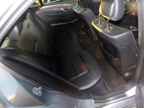 Used 2014 Mercedes-Benz E 350 4MATIC Sedan image 15