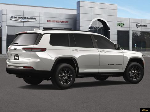 New 2025 Jeep Grand Cherokee L Altitude image 8
