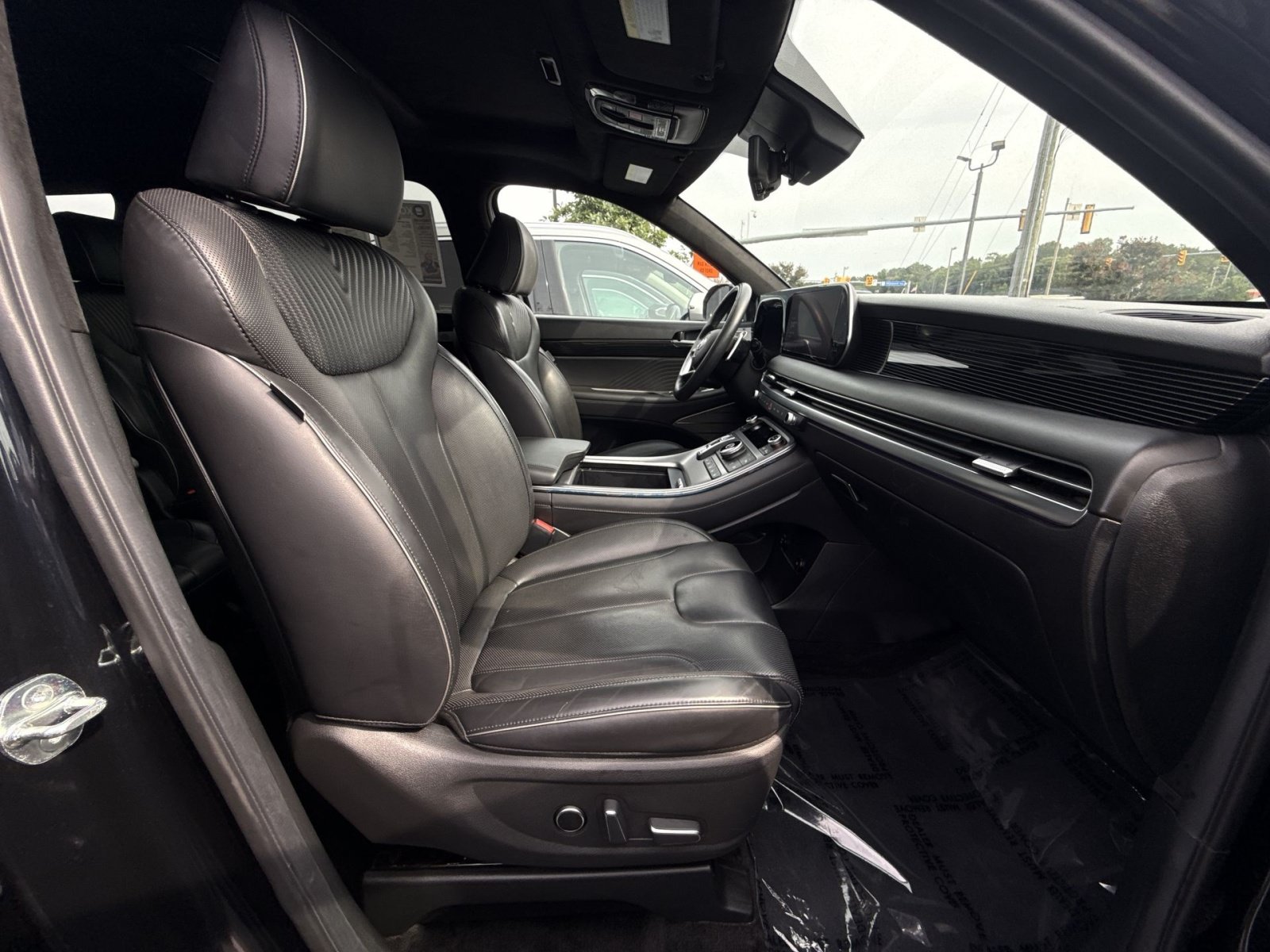 Certified 2024 Hyundai Palisade Calligraphy FWD image 28