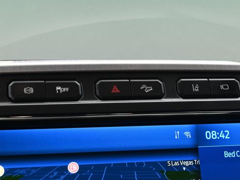 Used 2022 Ford F250 Platinum w/ FX4 Off-Road Package image 52